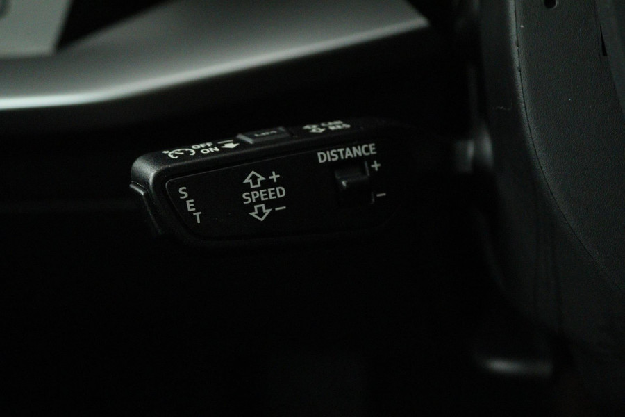 Audi A3 Sportback 30 TFSI Business edition (DIGITALE COCKPIT, CAMERA, LANE-ASSIST, CRUISE CONTROL ADAPTIEF, PARKEERSENSOREN) Audi A3 Sportback 30 TFSI Business edition (DIGITALE COCKPIT, CAMERA, LANE-ASSIST, CRUISE CONTROL ADAPTIEF, PARKEERSENSOREN)