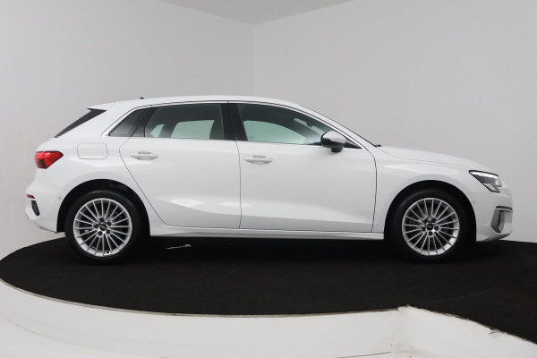 Audi A3 Sportback 30 TFSI Business edition (DIGITALE COCKPIT, CAMERA, LANE-ASSIST, CRUISE CONTROL ADAPTIEF, PARKEERSENSOREN) Audi A3 Sportback 30 TFSI Business edition (DIGITALE COCKPIT, CAMERA, LANE-ASSIST, CRUISE CONTROL ADAPTIEF, PARKEERSENSOREN)