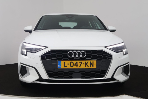 Audi A3 Sportback 30 TFSI Business edition (DIGITALE COCKPIT, CAMERA, LANE-ASSIST, CRUISE CONTROL ADAPTIEF, PARKEERSENSOREN) Audi A3 Sportback 30 TFSI Business edition (DIGITALE COCKPIT, CAMERA, LANE-ASSIST, CRUISE CONTROL ADAPTIEF, PARKEERSENSOREN)