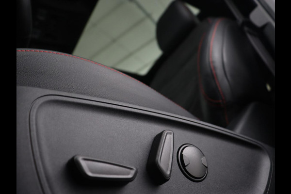 Ford Kuga 2.5 PHEV ST-Line X | Panoramadak | Adaptive cruise | 360 Camera | Leder/Alcantara | Carplay | Full LED | Navigatie | Keyless | Digital Cockpit | Plug In