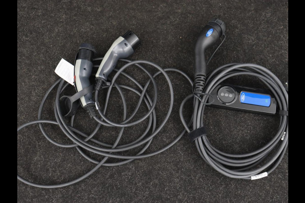 Ford Kuga 2.5 PHEV ST-Line X | Panoramadak | Adaptive cruise | 360 Camera | Leder/Alcantara | Carplay | Full LED | Navigatie | Keyless | Digital Cockpit | Plug In