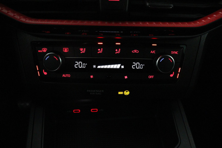 Seat Ibiza 1.0 EcoTSI FR Business Intense (DIGITALE COCKPIT, STOELVERWARMING, CRUISE ADAPTIEF, CARPLAY NAVIGATIE) Seat Ibiza 1.0 EcoTSI FR Business Intense (DIGITALE COCKPIT, STOELVERWARMING, CRUISE ADAPTIEF, CARPLAY NAVIGATIE)