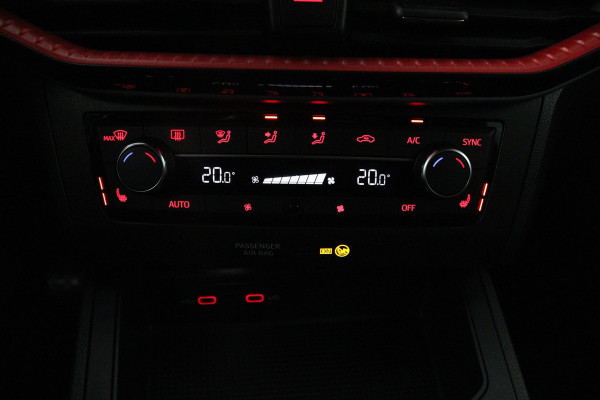 Seat Ibiza 1.0 EcoTSI FR Business Intense (DIGITALE COCKPIT, STOELVERWARMING, CRUISE ADAPTIEF, CARPLAY NAVIGATIE) Seat Ibiza 1.0 EcoTSI FR Business Intense (DIGITALE COCKPIT, STOELVERWARMING, CRUISE ADAPTIEF, CARPLAY NAVIGATIE)