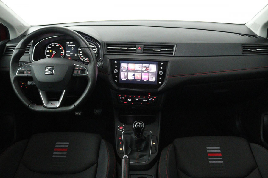 Seat Ibiza 1.0 TSI FR Business Intense (PANORAMADAK, CRUISE ADAPTIEF, ACHTERUITRIJCAMERA, CARPLAY NAVIGATIE, PARKEERSENSOREN) Seat Ibiza 1.0 TSI FR Business Intense (PANORAMADAK, CRUISE ADAPTIEF, ACHTERUITRIJCAMERA, CARPLAY NAVIGATIE, PARKEERSENSOREN)