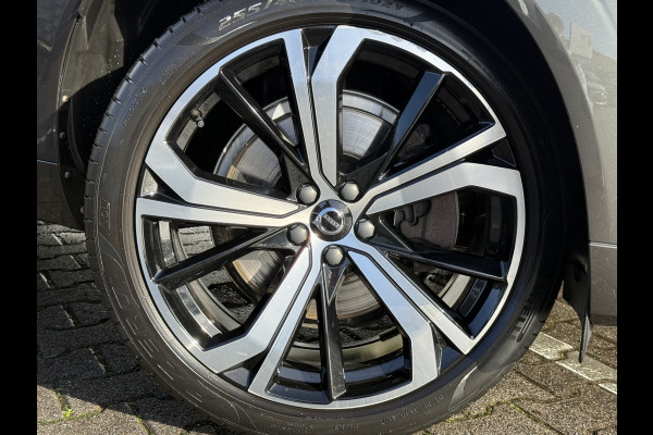 Volvo XC60 2.0 B4 R-Design | Pano | Trekhaak | H/K | Memory | Google Maps | 21 inch