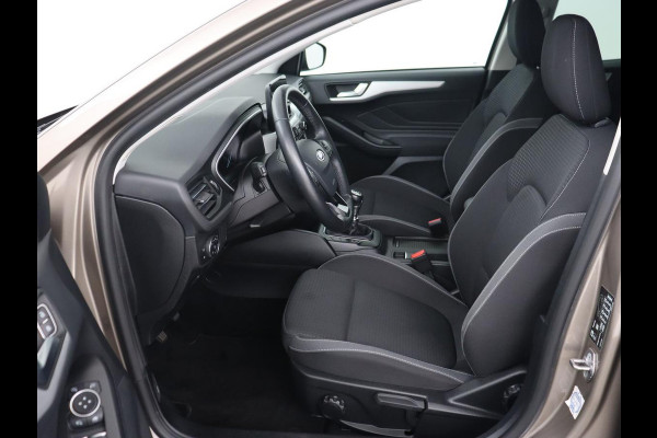 Ford Focus 1.0 EcoBoost Titanium | Trekhaak | Stoel & stuurverwarming | Carplay | Navigatie | Climate control | Keyless | Cruise control | Parkeerhulp | Bluetooth