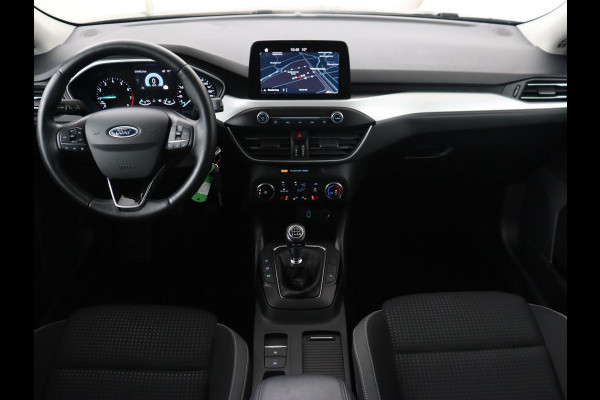 Ford Focus 1.0 EcoBoost Titanium | Trekhaak | Stoel & stuurverwarming | Carplay | Navigatie | Climate control | Keyless | Cruise control | Parkeerhulp | Bluetooth