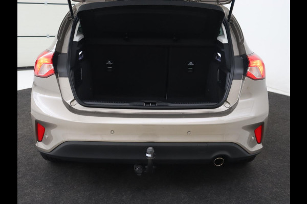 Ford Focus 1.0 EcoBoost Titanium | Trekhaak | Stoel & stuurverwarming | Carplay | Navigatie | Climate control | Keyless | Cruise control | Parkeerhulp | Bluetooth
