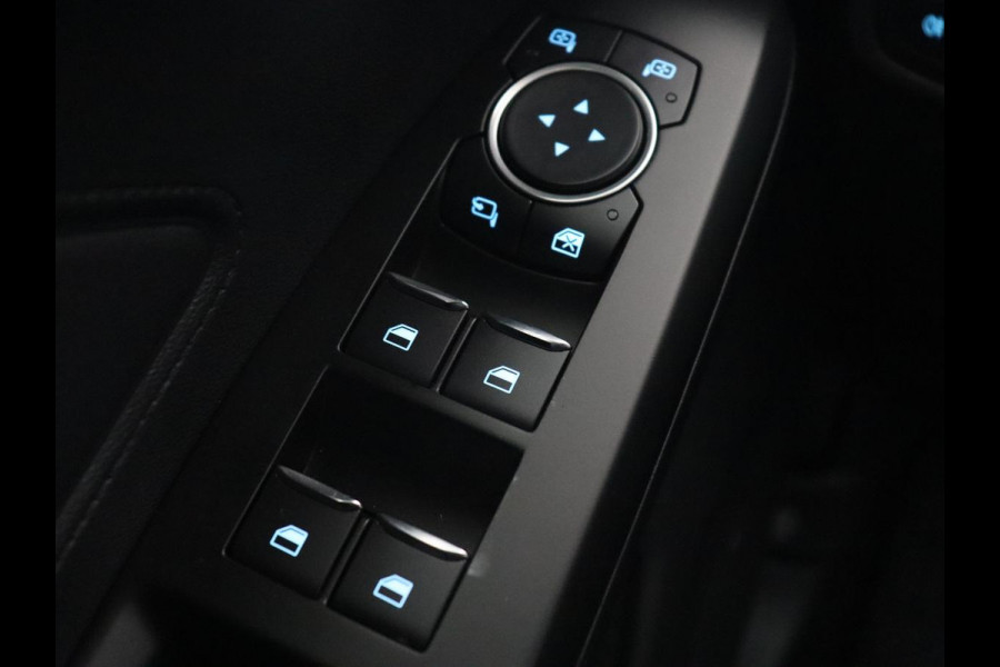 Ford Focus 1.0 EcoBoost Titanium | Trekhaak | Stoel & stuurverwarming | Carplay | Navigatie | Climate control | Keyless | Cruise control | Parkeerhulp | Bluetooth