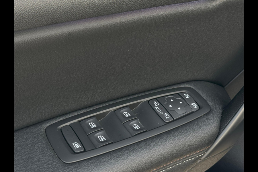 Renault Mégane Estate 1.3 TCe 160 Business Edition One NL-AUTO | VOL LEDER | STOELVERWARMING