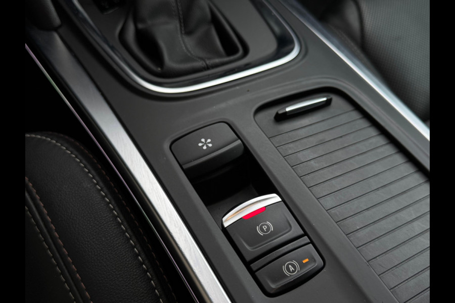 Renault Mégane Estate 1.3 TCe 160 Business Edition One NL-AUTO | VOL LEDER | STOELVERWARMING