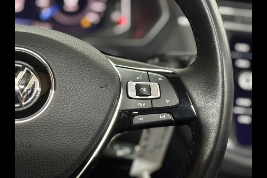 Volkswagen Tiguan 1.5 TSI ACT Highline | Pano | 360° Camera | Adaptive Cruise | HUD | Alcantara | 18' inch Volkswagen Tiguan 1.5 TSI ACT Highline | Pano | 360° Camera | Adaptive Cruise | HUD | Alcantara | 18' inch
