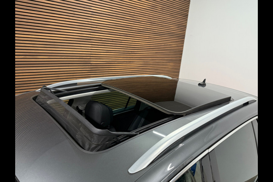 Volkswagen Tiguan 1.5 TSI ACT Highline | Pano | 360° Camera | Adaptive Cruise | HUD | Alcantara | 18' inch Volkswagen Tiguan 1.5 TSI ACT Highline | Pano | 360° Camera | Adaptive Cruise | HUD | Alcantara | 18' inch