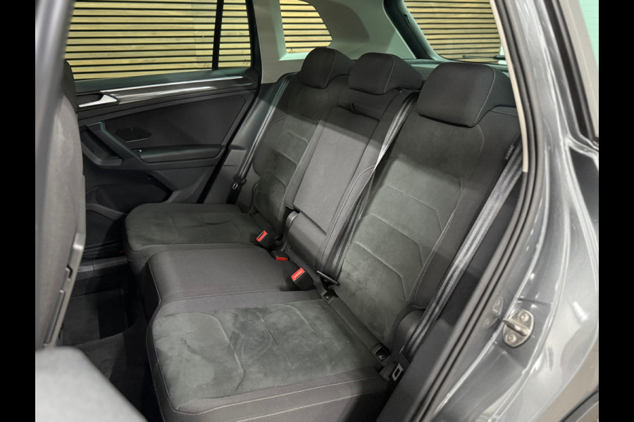 Volkswagen Tiguan 1.5 TSI ACT Highline | Pano | 360° Camera | Adaptive Cruise | HUD | Alcantara | 18' inch Volkswagen Tiguan 1.5 TSI ACT Highline | Pano | 360° Camera | Adaptive Cruise | HUD | Alcantara | 18' inch