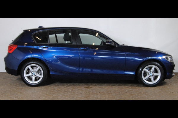 BMW 1-serie 118i Corp. L. Exec. BMW 1-serie 118i Corp. L. Exec.