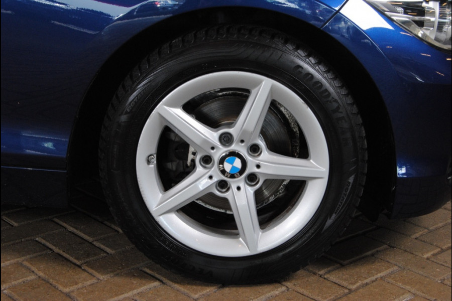 BMW 1-serie 118i Corp. L. Exec. BMW 1-serie 118i Corp. L. Exec.
