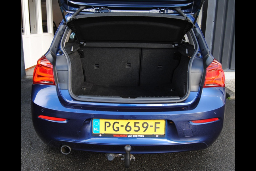 BMW 1-serie 118i Corp. L. Exec. BMW 1-serie 118i Corp. L. Exec.