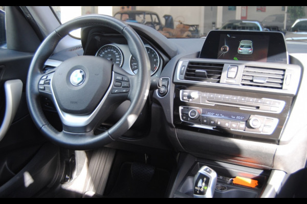 BMW 1-serie 118i Corp. L. Exec. BMW 1-serie 118i Corp. L. Exec.