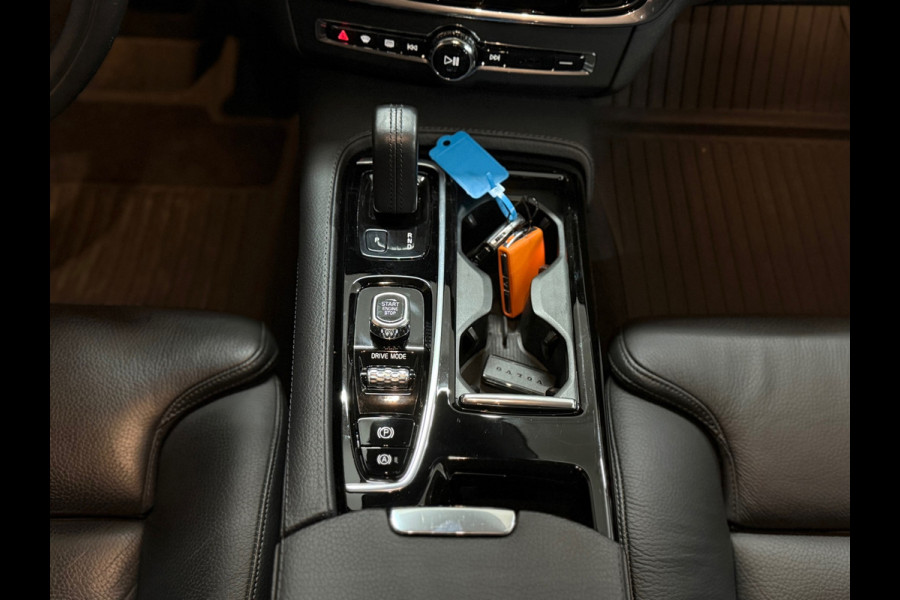 Volvo V90 2.0 T8 AWD Inscription | Leder | Elektr. Trekhaak | HUD | Camera | Memory | Adaptive Cruise Volvo V90 2.0 T8 AWD Inscription | Leder | Elektr. Trekhaak | HUD | Camera | Memory | Adaptive Cruise