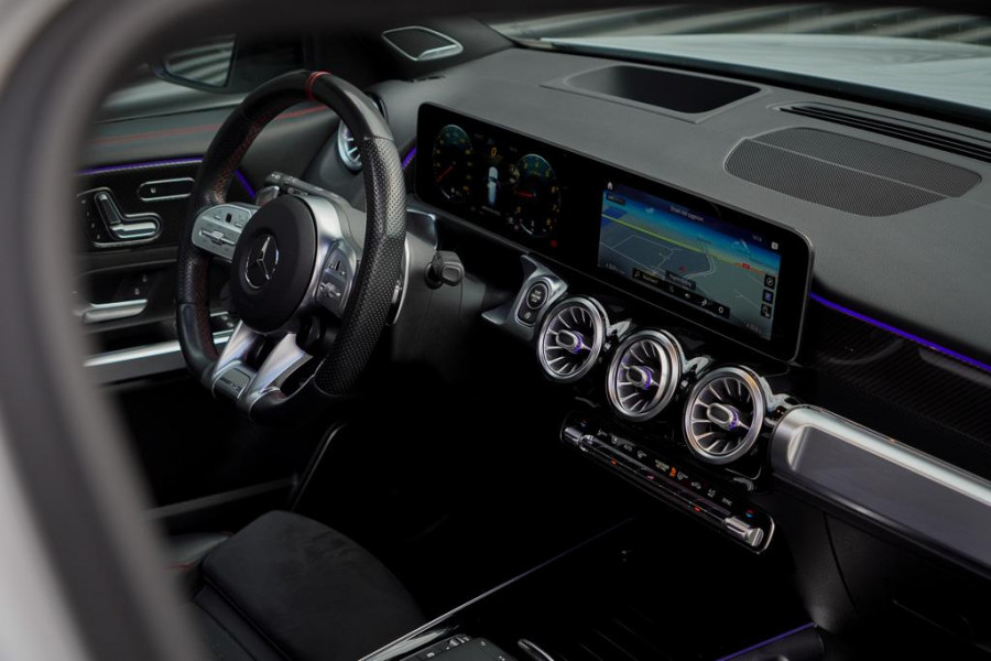 Mercedes-Benz GLB-Klasse AMG 35 4M Premium+ / Grijs Kenteken / Excl BTW / Burmester / Pano / 21''
