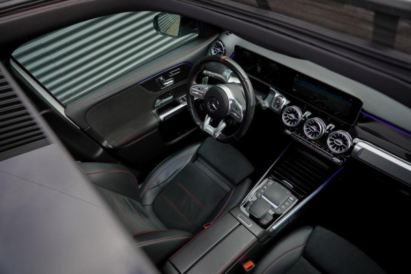 Mercedes-Benz GLB-Klasse AMG 35 4M Premium+ / Grijs Kenteken / Excl BTW / Burmester / Pano / 21''