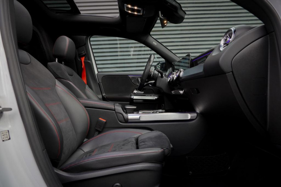 Mercedes-Benz GLB-Klasse AMG 35 4M Premium+ / Grijs Kenteken / Excl BTW / Burmester / Pano / 21''