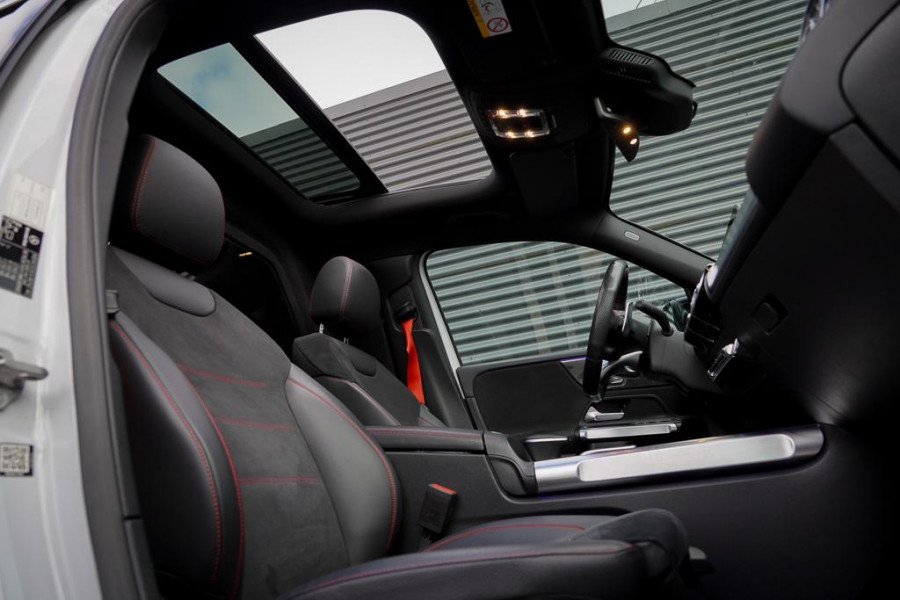 Mercedes-Benz GLB-Klasse AMG 35 4M Premium+ / Grijs Kenteken / Excl BTW / Burmester / Pano / 21''