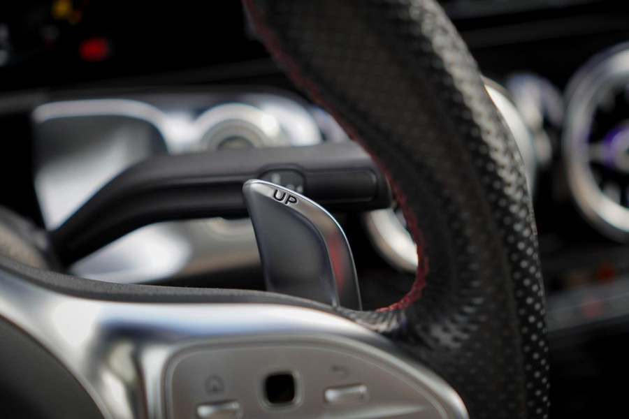 Mercedes-Benz GLB-Klasse AMG 35 4M Premium+ / Grijs Kenteken / Excl BTW / Burmester / Pano / 21''