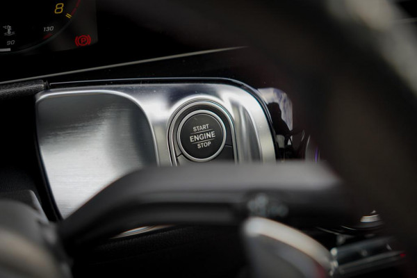 Mercedes-Benz GLB-Klasse AMG 35 4M Premium+ / Grijs Kenteken / Excl BTW / Burmester / Pano / 21''