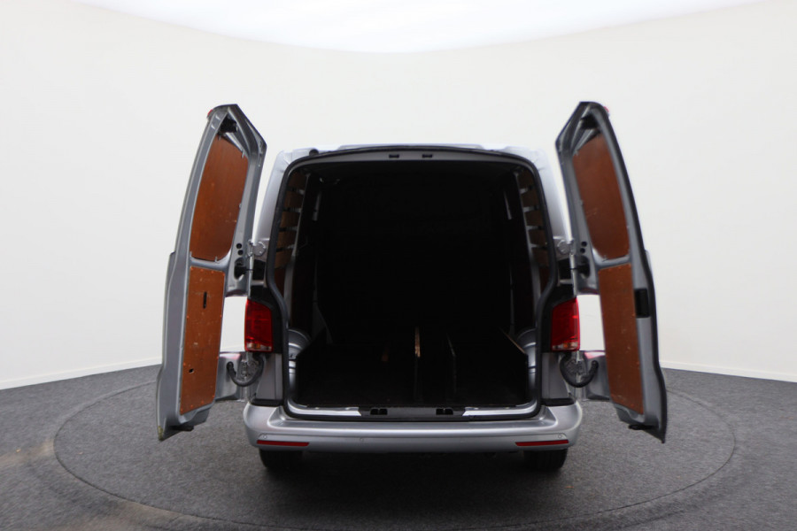 Volkswagen Transporter 2.0 TDI L1H1 28 Volkswagen Transporter 2.0 TDI L1H1 28
