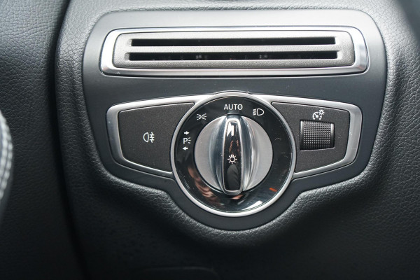 Mercedes-Benz C-Klasse Estate 180 AMG Sport Edition *INCL BTW* + PANODAK / BI-XENON / 19'' LMV / STOELVERWARMING Mercedes-Benz C-Klasse Estate 180 AMG Sport Edition *INCL BTW* + PANODAK / BI-XENON / 19'' LMV / STOELVERWARMING
