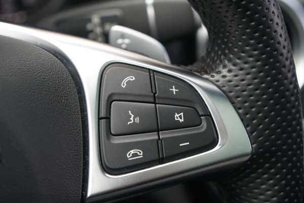 Mercedes-Benz C-Klasse Estate 180 AMG Sport Edition *INCL BTW* + PANODAK / BI-XENON / 19'' LMV / STOELVERWARMING Mercedes-Benz C-Klasse Estate 180 AMG Sport Edition *INCL BTW* + PANODAK / BI-XENON / 19'' LMV / STOELVERWARMING