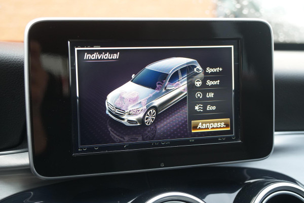 Mercedes-Benz C-Klasse Estate 180 AMG Sport Edition *INCL BTW* + PANODAK / BI-XENON / 19'' LMV / STOELVERWARMING Mercedes-Benz C-Klasse Estate 180 AMG Sport Edition *INCL BTW* + PANODAK / BI-XENON / 19'' LMV / STOELVERWARMING