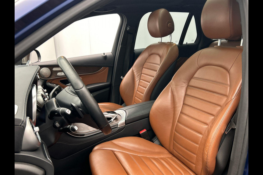 Mercedes-Benz GLC 350e 4MATIC Business PHEV Pano/dak Trekhaak Rondomzicht/Camera