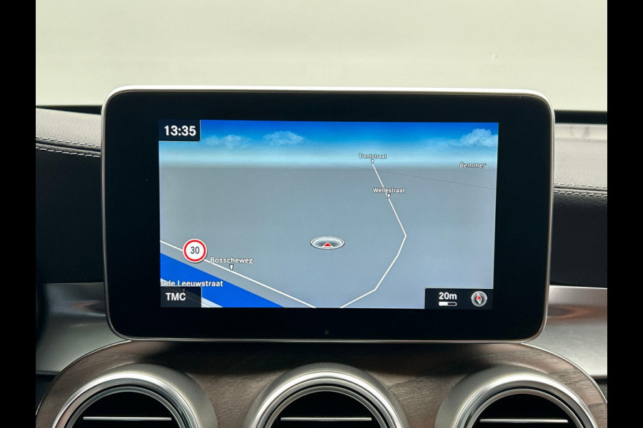 Mercedes-Benz GLC 350e 4MATIC Business PHEV Pano/dak Trekhaak Rondomzicht/Camera