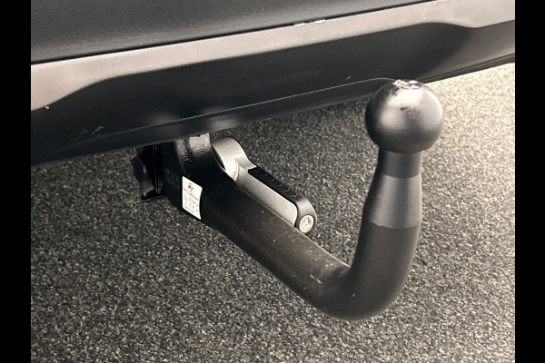 Mercedes-Benz GLC 350e 4MATIC Business PHEV Pano/dak Trekhaak Rondomzicht/Camera