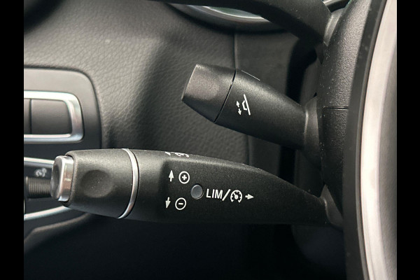 Mercedes-Benz GLC 350e 4MATIC Business PHEV Pano/dak Trekhaak Rondomzicht/Camera