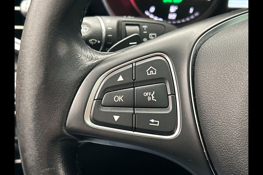 Mercedes-Benz GLC 350e 4MATIC Business PHEV Pano/dak Trekhaak Rondomzicht/Camera