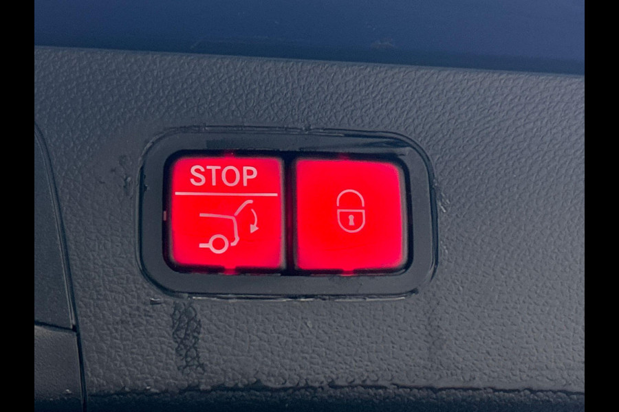 Mercedes-Benz GLC 350e 4MATIC Business PHEV Pano/dak Trekhaak Rondomzicht/Camera