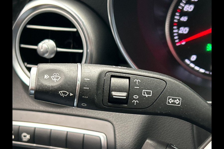 Mercedes-Benz GLC 350e 4MATIC Business PHEV Pano/dak Trekhaak Rondomzicht/Camera