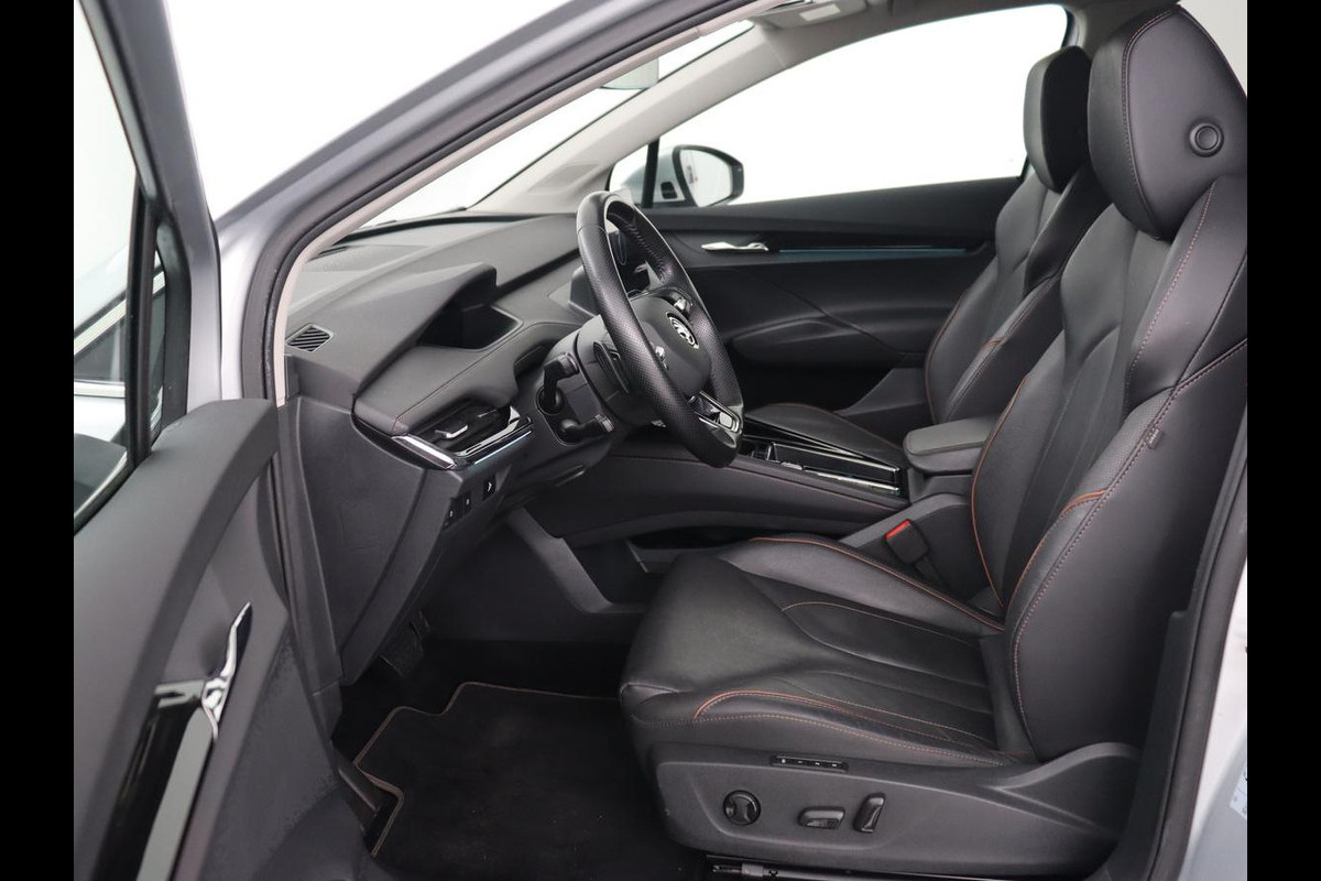 Škoda ENYAQ iV 80 | Panoramadak | Leder | Warmtepomp | Trekhaak | Adaptive cruise | Keyless | Memory | Stuurverwarming | Carplay | Navigatie | Camera | Full LED