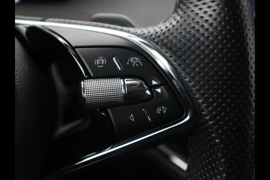 Škoda ENYAQ iV 80 | Panoramadak | Leder | Warmtepomp | Trekhaak | Adaptive cruise | Keyless | Memory | Stuurverwarming | Carplay | Navigatie | Camera | Full LED Škoda ENYAQ iV 80 | Panoramadak | Leder | Warmtepomp | Trekhaak | Adaptive cruise | Keyless | Memory | Stuurverwarming | Carplay | Navigatie | Camera | Full LED