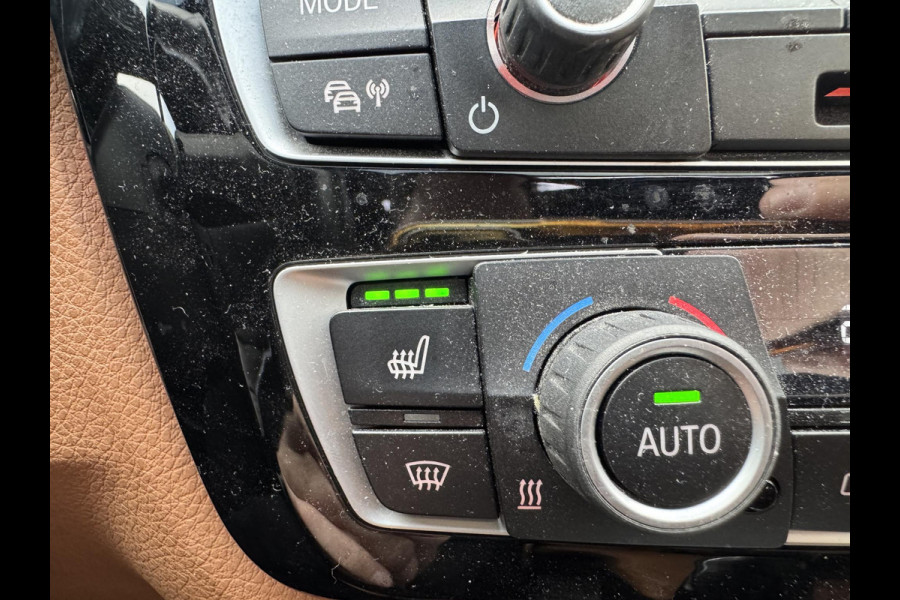 BMW 4 Serie Gran Coupé 420d Corporate Lease High Executive | Panoramadak | Camera | DAB | Lichtmetalen Velgen | Stoelverwarming |