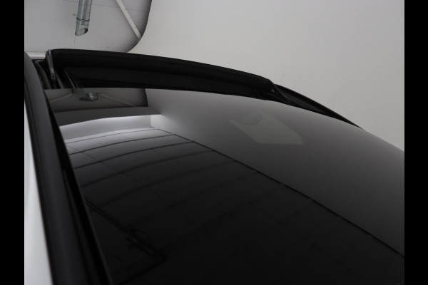 Ford Focus 1.5 EcoBoost ST Line | Panoramadak | Adaptive cruise | Stoel & stuurverwarming | Camera | B&O Sound | Carplay | Navigatie | Full LED | Park Assist | Airco