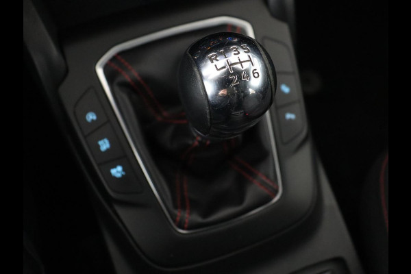 Ford Focus 1.5 EcoBoost ST Line | Panoramadak | Adaptive cruise | Stoel & stuurverwarming | Camera | B&O Sound | Carplay | Navigatie | Full LED | Park Assist | Airco
