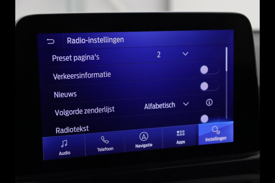 Ford Focus 1.5 EcoBoost ST Line | Panoramadak | Adaptive cruise | Stoel & stuurverwarming | Camera | B&O Sound | Carplay | Navigatie | Full LED | Park Assist | Airco