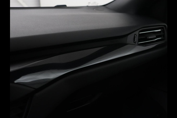 Ford Focus 1.5 EcoBoost ST Line | Panoramadak | Adaptive cruise | Stoel & stuurverwarming | Camera | B&O Sound | Carplay | Navigatie | Full LED | Park Assist | Airco