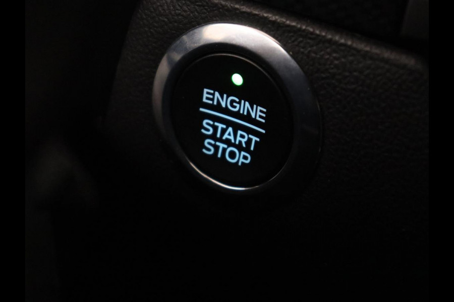 Ford Focus 1.5 EcoBoost ST Line | Panoramadak | Adaptive cruise | Stoel & stuurverwarming | Camera | B&O Sound | Carplay | Navigatie | Full LED | Park Assist | Airco
