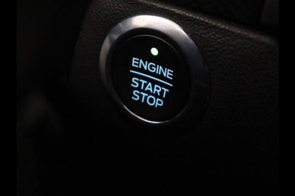 Ford Focus 1.5 EcoBoost ST Line | Panoramadak | Adaptive cruise | Stoel & stuurverwarming | Camera | B&O Sound | Carplay | Navigatie | Full LED | Park Assist | Airco