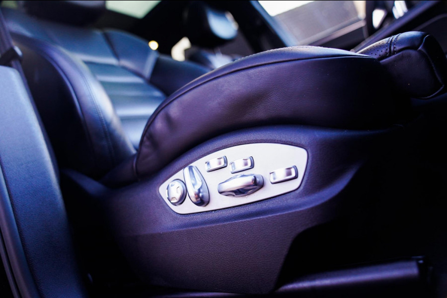 Porsche Macan 2.0 | Suede stuurwiel | Pano | Stuurwiel verwarming | Bose | Luchtvering | Dealer onderhouden |